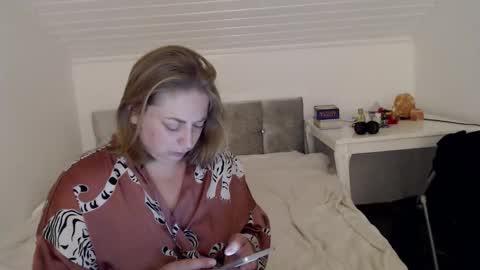 Andorphin online show from October 31, 7:31 am