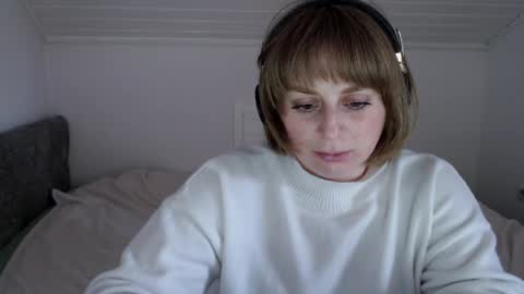 Snapshot of andorphina chatting on March 25, 11:27 am Andorphin online show from March 25, 11:27 am