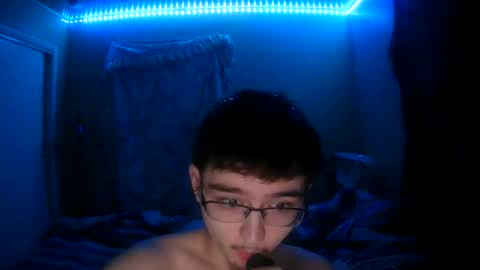 Snapshot of andraekhristiangarner chatting on October 2, 3:13 am andraekhristiangarner online show from October 2, 3:13 am