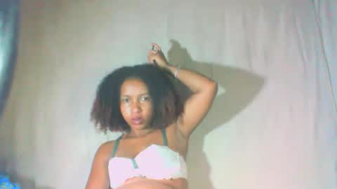 andre415913 online show from February 27, 3:17 am