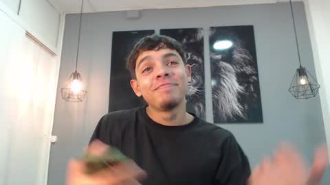  3 online show from January 12, 7:53 pm