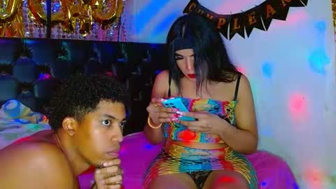 andrea andres couplehot online show from June 18, 11:36 am