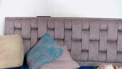 Andrea bigtits69 online show from May 5, 10:40 pm