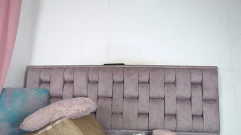 Andrea bigtits69 online show from June 19, 10:35 pm