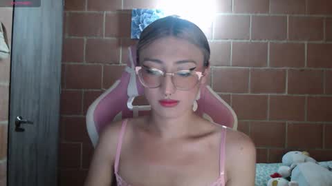 Andrea  online show from March 13, 5:03 am