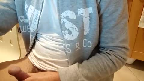 Snapshot of andrea_feetlover chatting on September 24, 5:22 am andrea_feetlover online show from September 24, 5:22 am