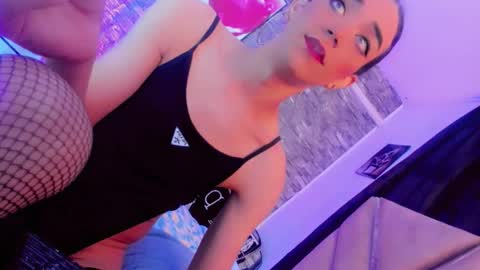ANDREINA online show from May 6, 11:10 pm