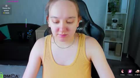 Andrea hereGMT7Mon Tue Wen ThFri Sat Su 0300am-0900am. online show from March 25, 1:00 am