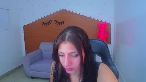 Andrea online show from March 11, 4:07 pm