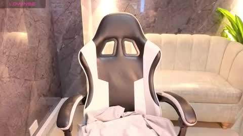 andrea_tx online show from February 6, 1:14 pm