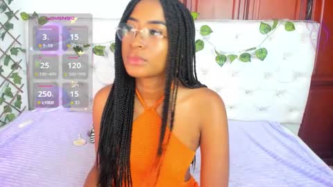 Naomi Andrea Daviss online show from September 19, 1:01 pm