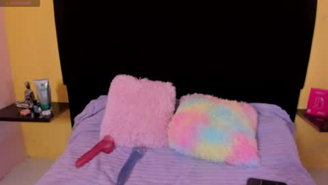 Snapshot of andreasilva_ chatting on April 13, 7:41 pm andreasilva_ online show from April 13, 7:41 pm