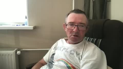 Snapshot of andreass60 chatting on September 15, 5:29 am andreass60 online show from September 15, 5:29 am