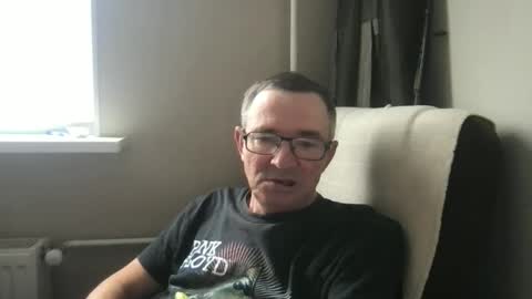 Snapshot of andreass60 chatting on September 22, 8:27 am andreass60 online show from September 22, 8:27 am