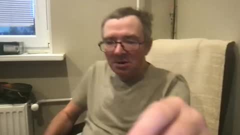 Snapshot of andreass60 chatting on October 25, 5:48 am andreass60 online show from October 25, 5:48 am