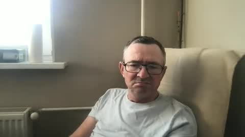 Snapshot of andreass60 chatting on October 29, 7:43 am andreass60 online show from October 29, 7:43 am