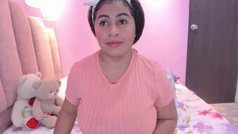 A n d r  e a S w e e t  online show from October 3, 7:55 pm