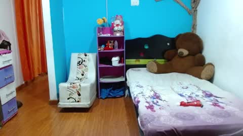 Snapshot of andrebigboobs chatting on February 20, 3:03 am Andre online show from February 20, 3:03 am