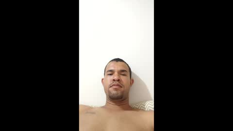 andrecmr77 online show from March 8, 10:35 pm