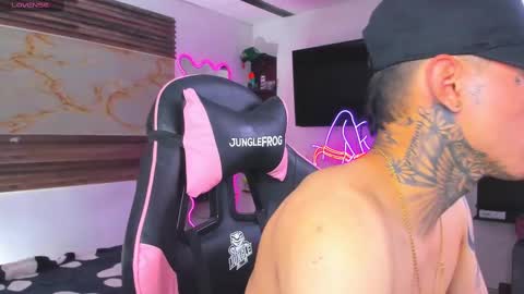 andrees_s online show from September 17, 1:29 am