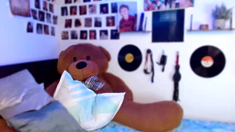 Andrew online show from March 3, 10:10 pm