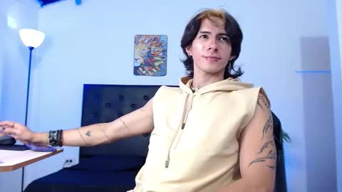 Snapshot of andreey50 chatting on November 29, 8:45 pm Andrey online show from November 29, 8:45 pm