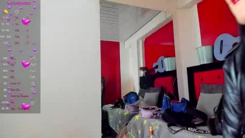 Snapshot of andrefoxx_ chatting on October 14, 3:07 am andre online show from October 14, 3:07 am