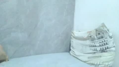 andres129494 online show from May 9, 2:39 am