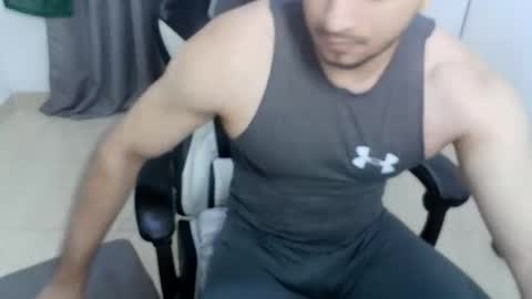 andres180950734 online show from February 27, 12:16 pm