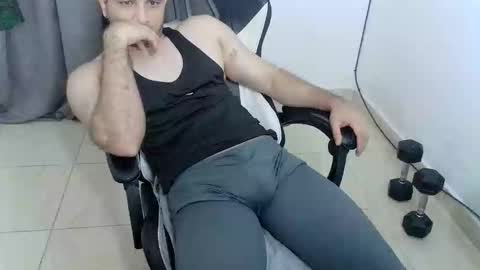 andres180950734 online show from March 16, 11:20 pm