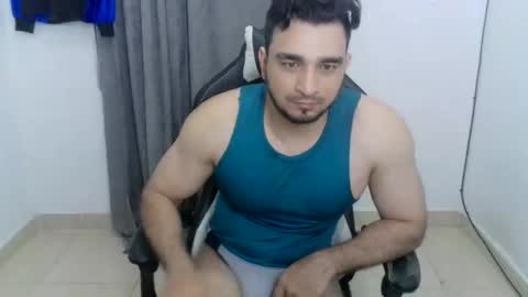 andres180950734 online show from May 9, 1:00 am