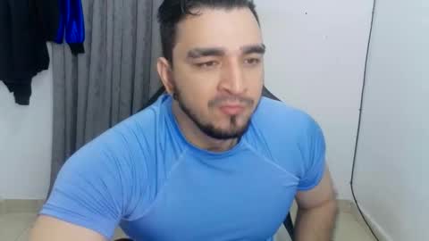 andres180950734 online show from May 11, 11:27 am