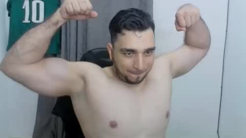 andres180950734 online show from May 20, 12:39 am