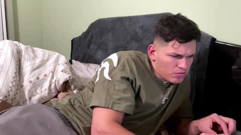 andres817542 online show from January 13, 5:12 am