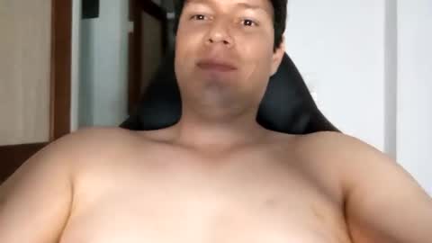 Snapshot of andres9192107 chatting on September 19, 9:37 pm andres9192107 online show from September 19, 9:37 pm