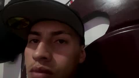 Snapshot of andres_623 chatting on March 10, 9:07 pm Andrs online show from March 10, 9:07 pm