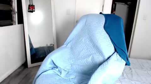 andres_arevalo online show from June 14, 11:40 pm