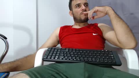 Snapshot of andres_blanco_ chatting on October 11, 9:46 pm i am Andres online show from October 11, 9:46 pm