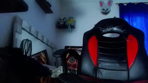 Andrs   o online show from March 10, 11:48 am