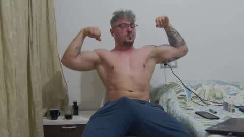 Snapshot of andres_dasli chatting on March 9, 5:44 am andres_dasli online show from March 9, 5:44 am