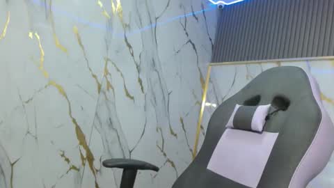 Jason online show from February 10, 7:07 pm