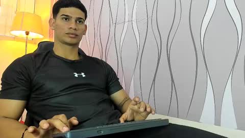 Snapshot of andres_stud chatting on January 27, 2:24 pm andres_stud online show from January 27, 2:24 pm