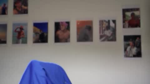 Andres online show from October 8, 7:11 pm