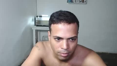 Snapshot of andresfern chatting on December 8, 8:58 pm ANDRES online show from December 8, 8:58 pm