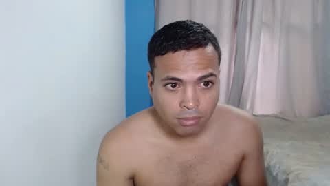 Snapshot of andresfern chatting on July 12, 9:28 pm ANDRES online show from July 12, 9:28 pm