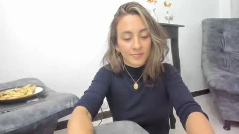 Isa  --------- online show from December 20, 2:52 am