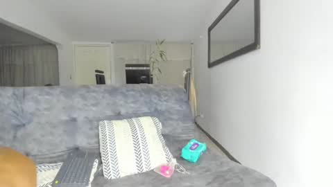 Isa  --------- online show from January 14, 11:58 pm