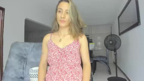 Isa  --------- online show from February 3, 12:04 am