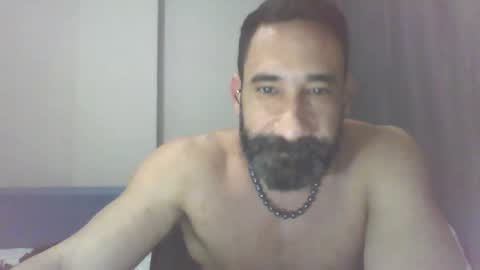 Snapshot of andrevalente99 chatting on September 14, 2:22 am ADONIS online show from September 14, 2:22 am