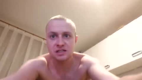 Snapshot of andrew3356577 chatting on February 8, 1:53 am andrew3356577 online show from February 8, 1:53 am